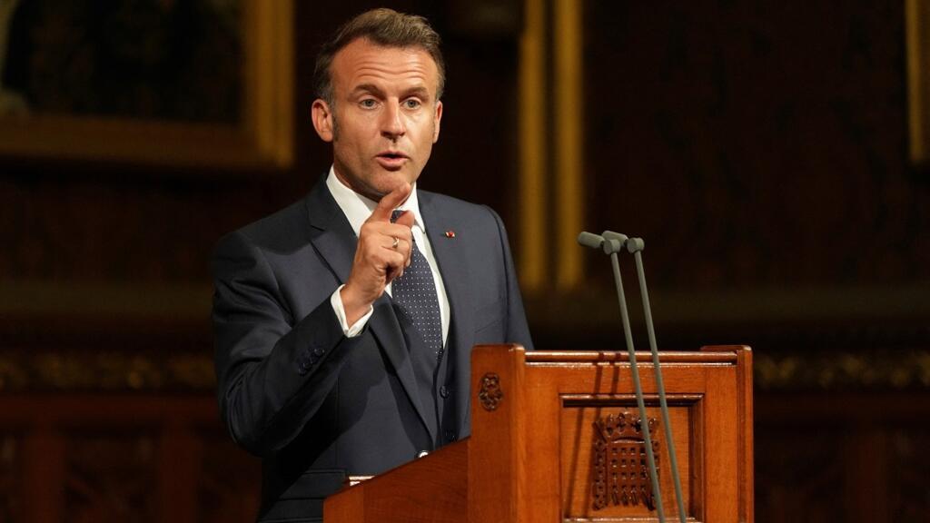 Au Royaume-Uni, Emmanuel Macron promet que «l'Europe n'abandonnera jamais l'Ukraine»