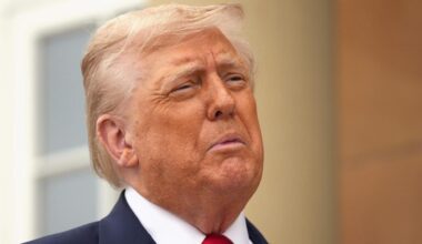 Donald Trump donne « dix à douze jours » à Vladimir Poutine pour arrêter la guerre