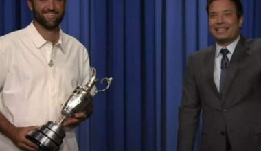 Scottie Scheffler passe dire bonsoir à Jimmy Fallon