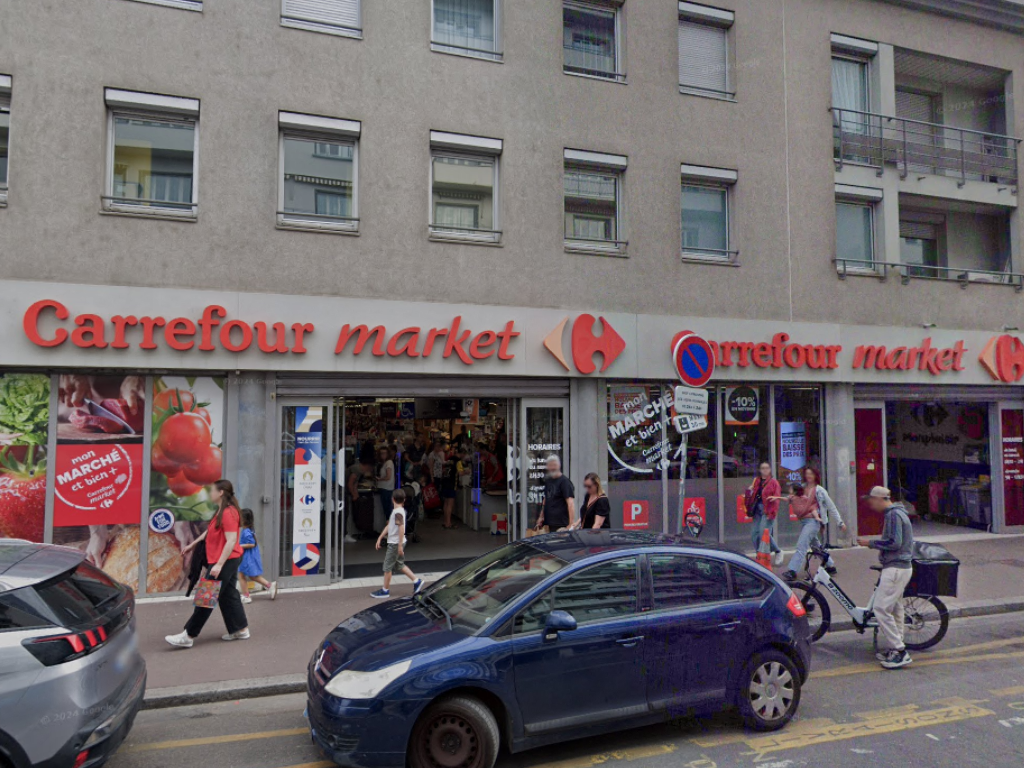 Lyon. Coup de tonnerre, ce Carrefour très fréquenté fermé d'urgence par la préfecture