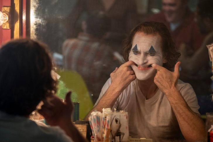 "Joker" avec Joaquin Phoenix a été diffusé sur TF1 en octobre 2024 mais l’Arcom n’a pas apprécié l’horaire de diffusion.