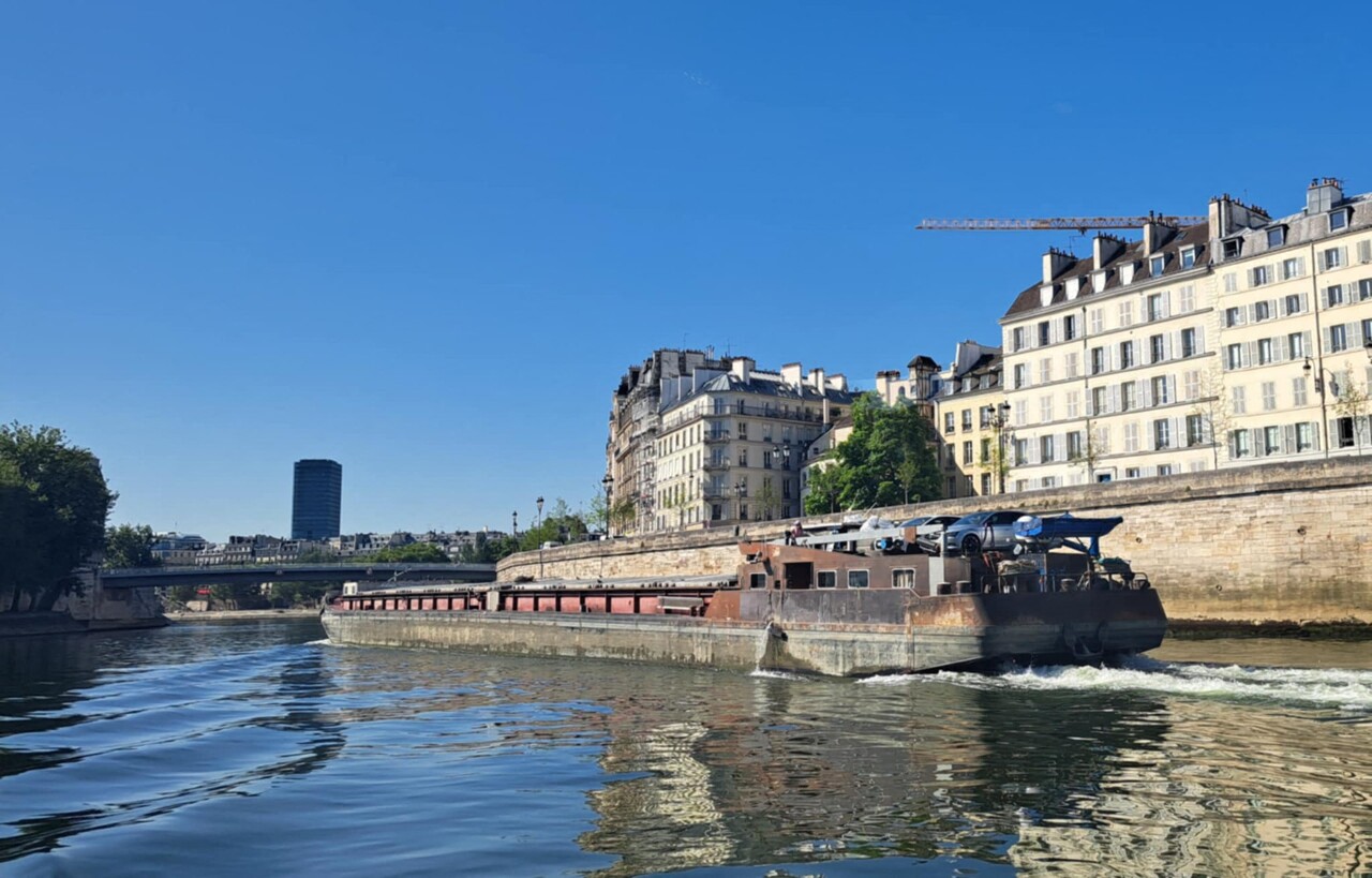 Comment le transport fluvial transforme les bords de la Seine à Paris et en Île-de-France