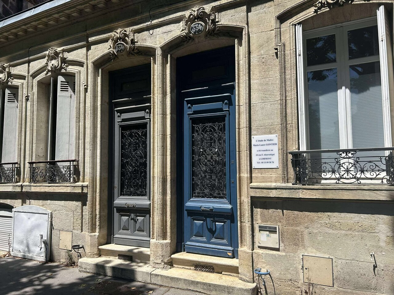la plaque du centre Gisèle-Halimi, soutien aux femmes victimes de violences, a été vandalisée