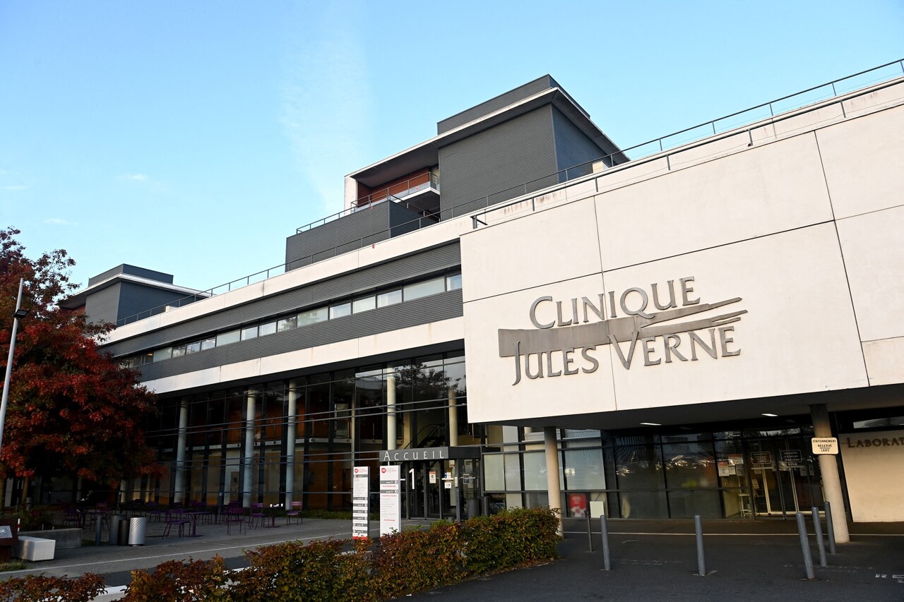 un produit chimique déversé accidentellement dans une clinique
