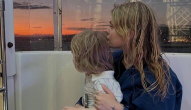 Coeur de pirate vit un séjour de rêve à Marseille en famille, voyez les images