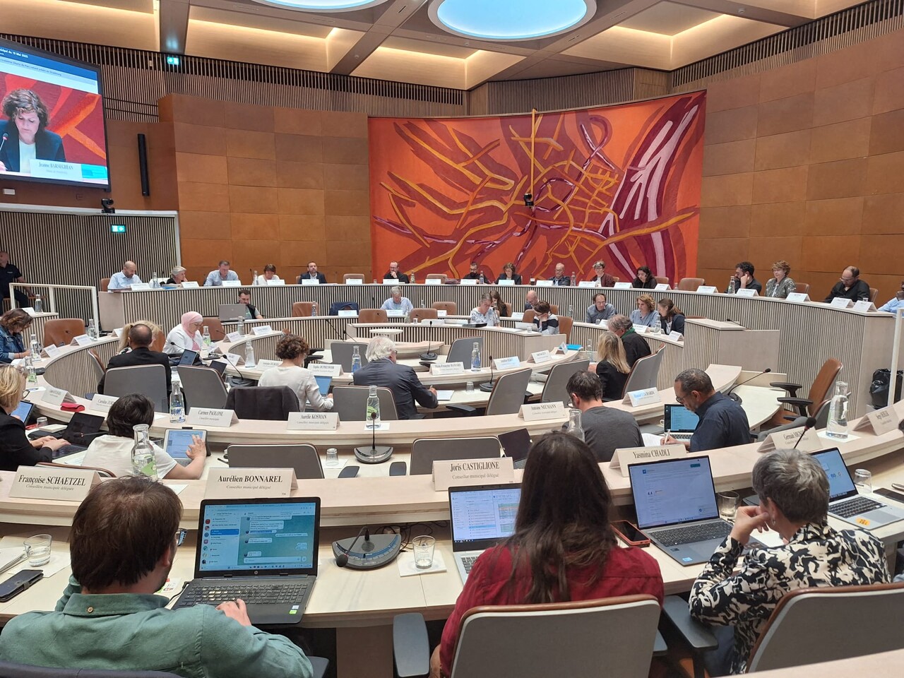 une pétition atteint le nombre de signatures suffisant pour être discutée en conseil