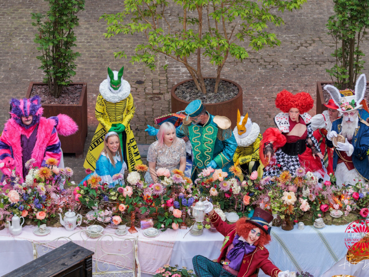 À une heure de Lille, assistez à un sublime spectacle Alice au Pays des Merveilles dans un château