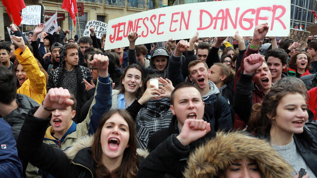 Les jeunes Européens perdent confiance dans la démocratie, selon une étude
