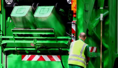 L’enfant de 3 ans heurté par un camion poubelle à Paris est mort des suites de ses blessures