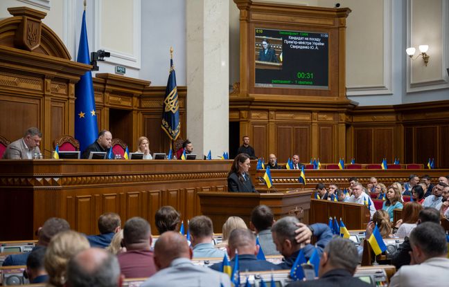 L’Ukraine liquide ses agences anticorruption, la Russie liquide la liberté sur Internet