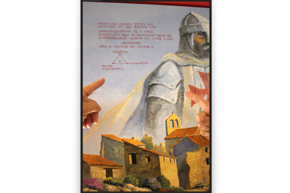 Une écriture, trois langues différentes… qui décodera le message dissimulé dans la toile La Larme du Templier, de Stéphan Serais, du pays d’Argentan, dans l’Orne.