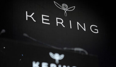 Le groupe de luxe Kering poursuit sa dégringolade au premier semestre, le bénéfice et les ventes plongent - 29/07/2025 à 19:19