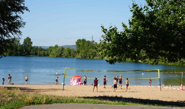 De l’eau, du sable, de la verdure et des activités pour tous les âges. Photo Marie-Noëlle Toinon