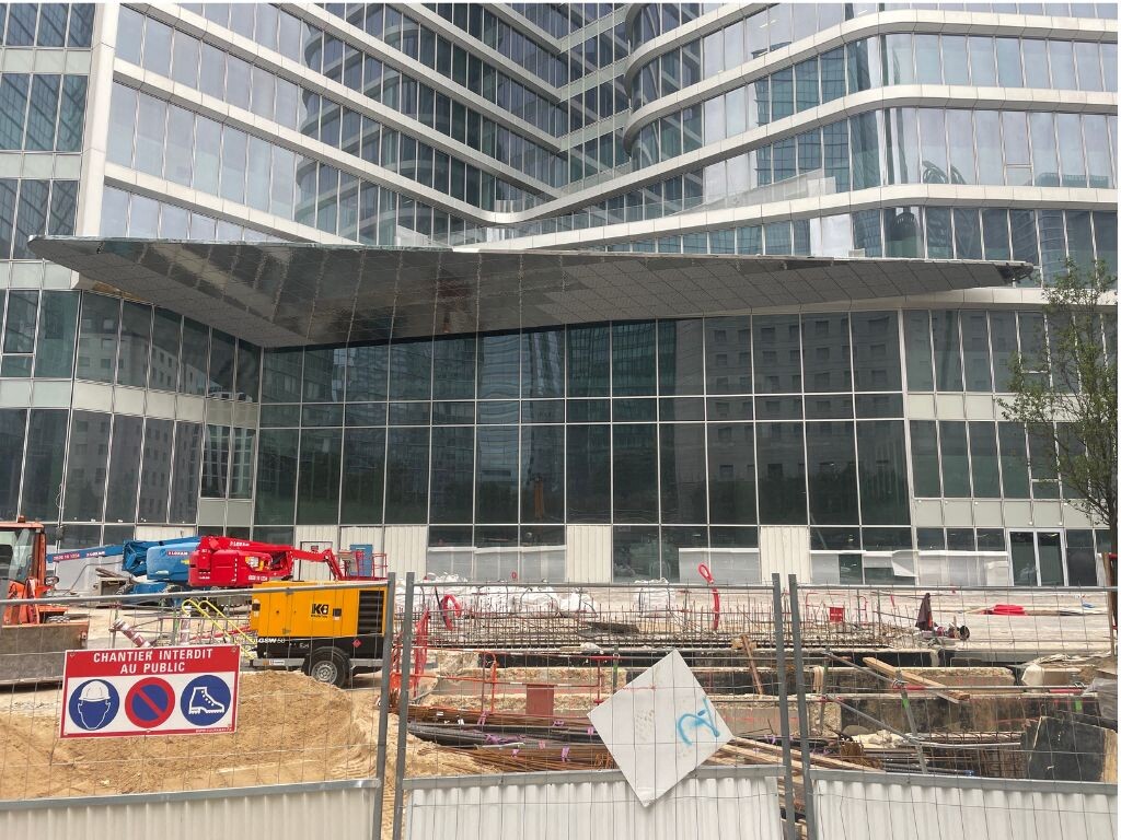 Ils vivent "un enfer" à cause d'un chantier à La Défense, des riverains réclament plusieurs millions d'euros