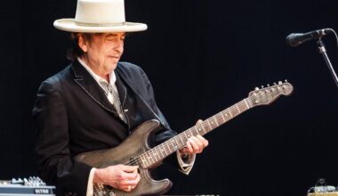 Bob Dylan, “Never Ending Tour” (Azkena Rock Festival, 2010).