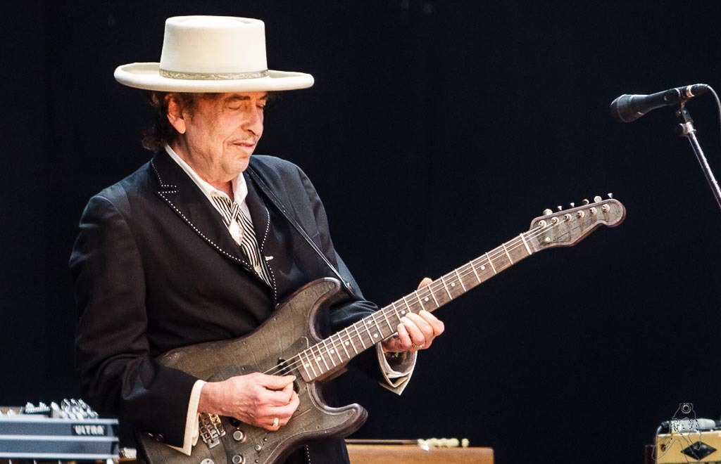 Bob Dylan, “Never Ending Tour” (Azkena Rock Festival, 2010).