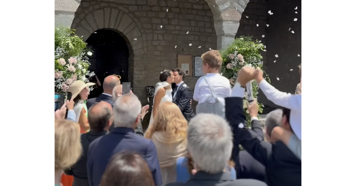 Mariage d'une ancienne numéro 1 française de tennis, Alizé Cornet filme les festivités