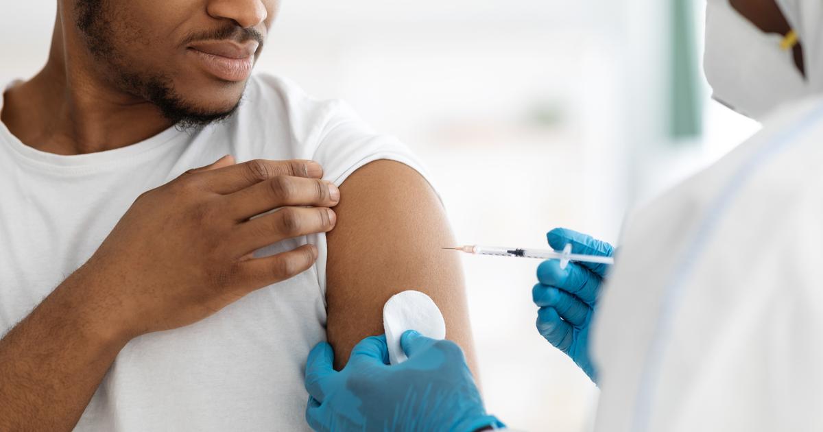 la vaccination d'urgence réduit le nombre de décès de 60%