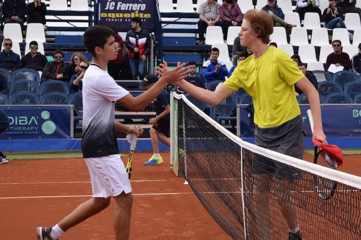 Quand Carlos Alcaraz battait Jannik Sinner pour son tout premier match en Challenger à seulement 15 ans