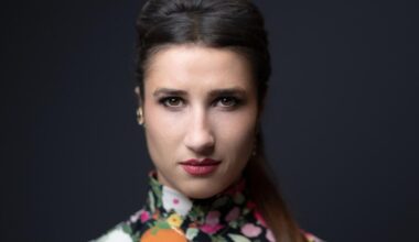 le maire de Marseille condamne l’agression sur fond d’antisémitisme de l’humoriste Marie s’infiltre