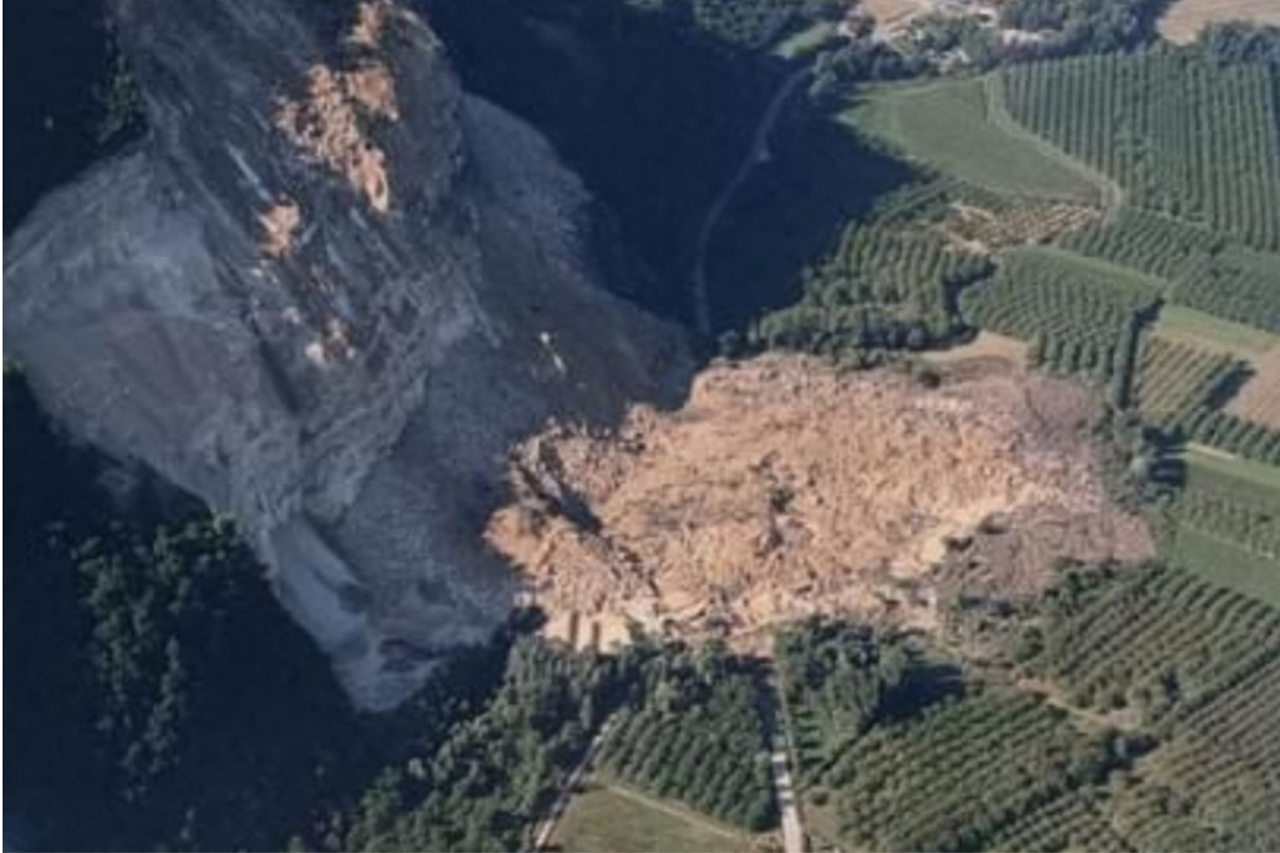 Près de Grenoble. Un an après un spectaculaire éboulement, cette route est toujours inaccessible