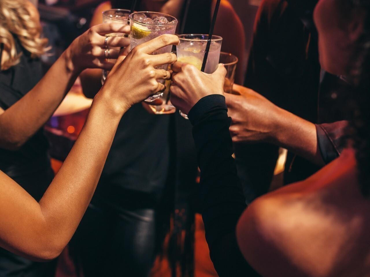 un important changement pour les bars durant les deux nuits de fête