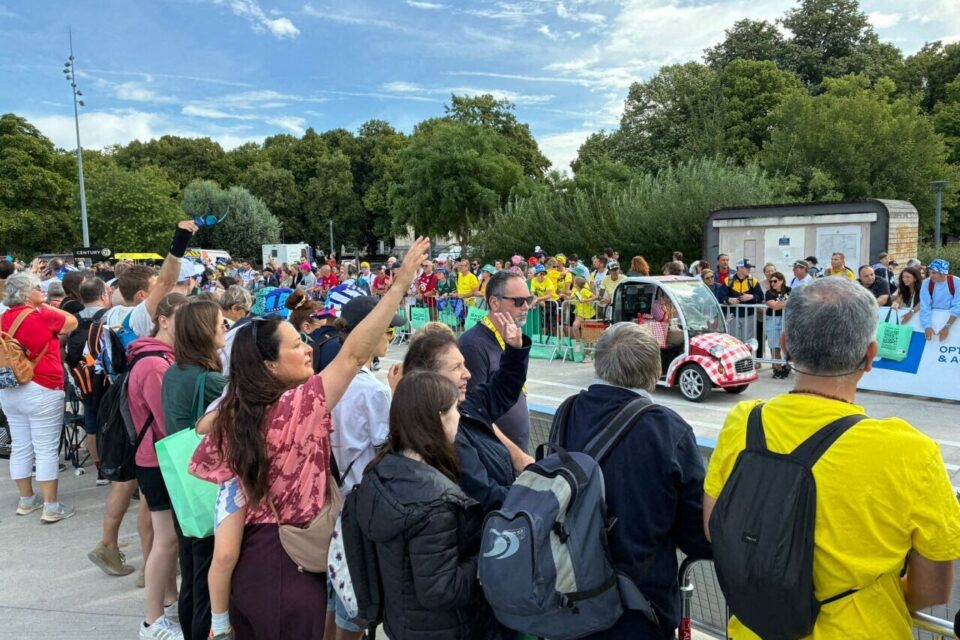 Peu avant 10h ce samedi matin, il y a du monde sur l'Esplanade à Lille.