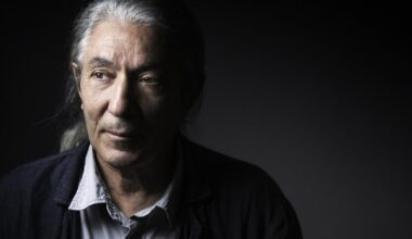 un salon littéraire contre la liberté»
