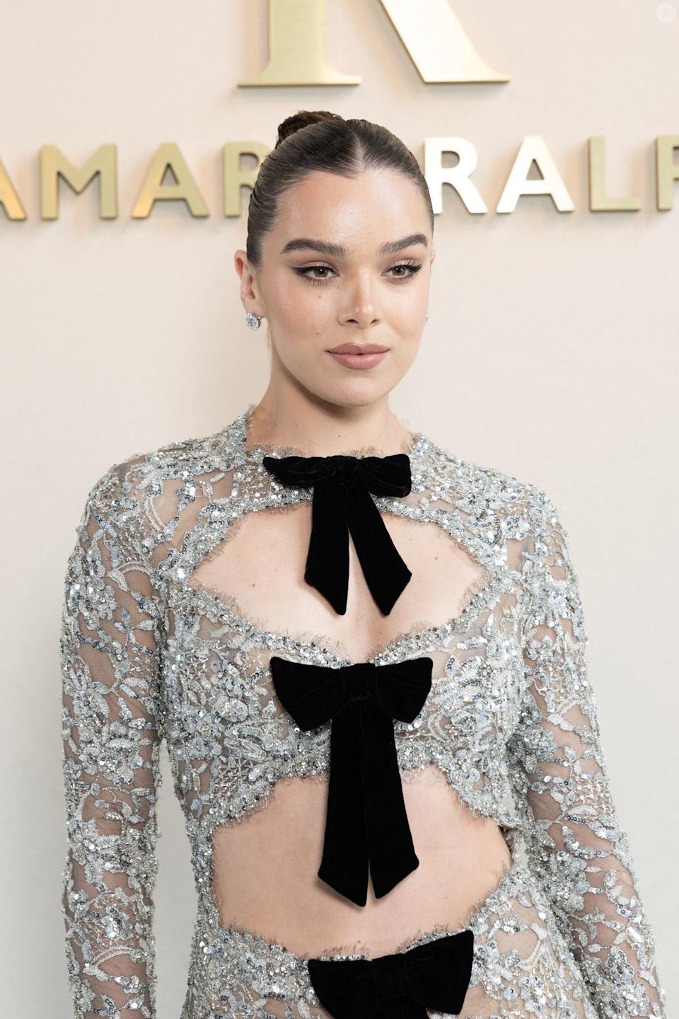 Vidéos - Hailee Steinfeld Les célébrités au défilé Tamara Ralph en marge de la Fashion Week Haute Couture à Paris, France, le 7 juillet 2025.
Crédit : Florian Savina / Bestimage