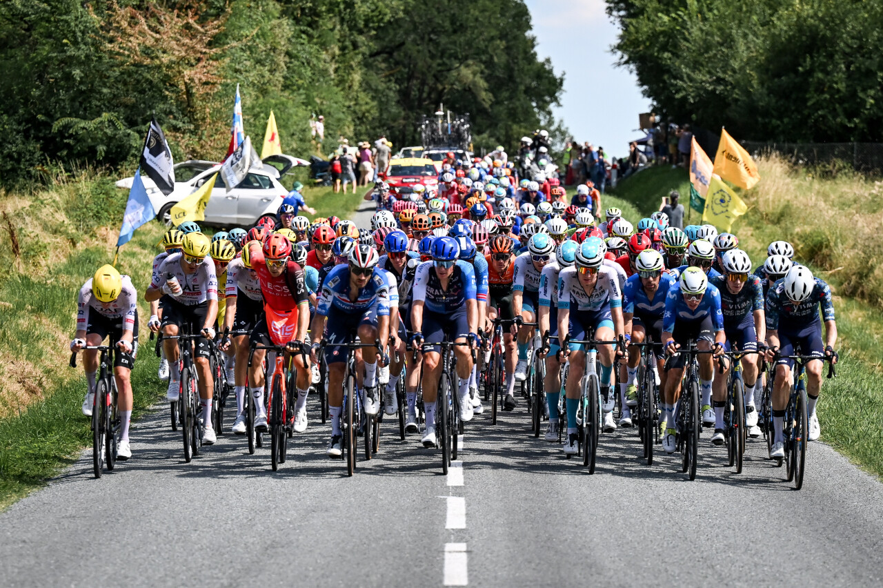 Avant le Tour de France, les stars du peloton roulent en Normandie : des records tombent