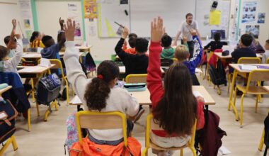 la suppression de deux jours fériés déclenche la colère des profs