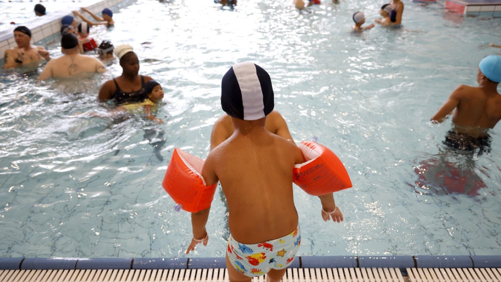 Où se baigner à Marseille ? Piscines fermées, surfréquentation, gratuité, horaires... on fait le point