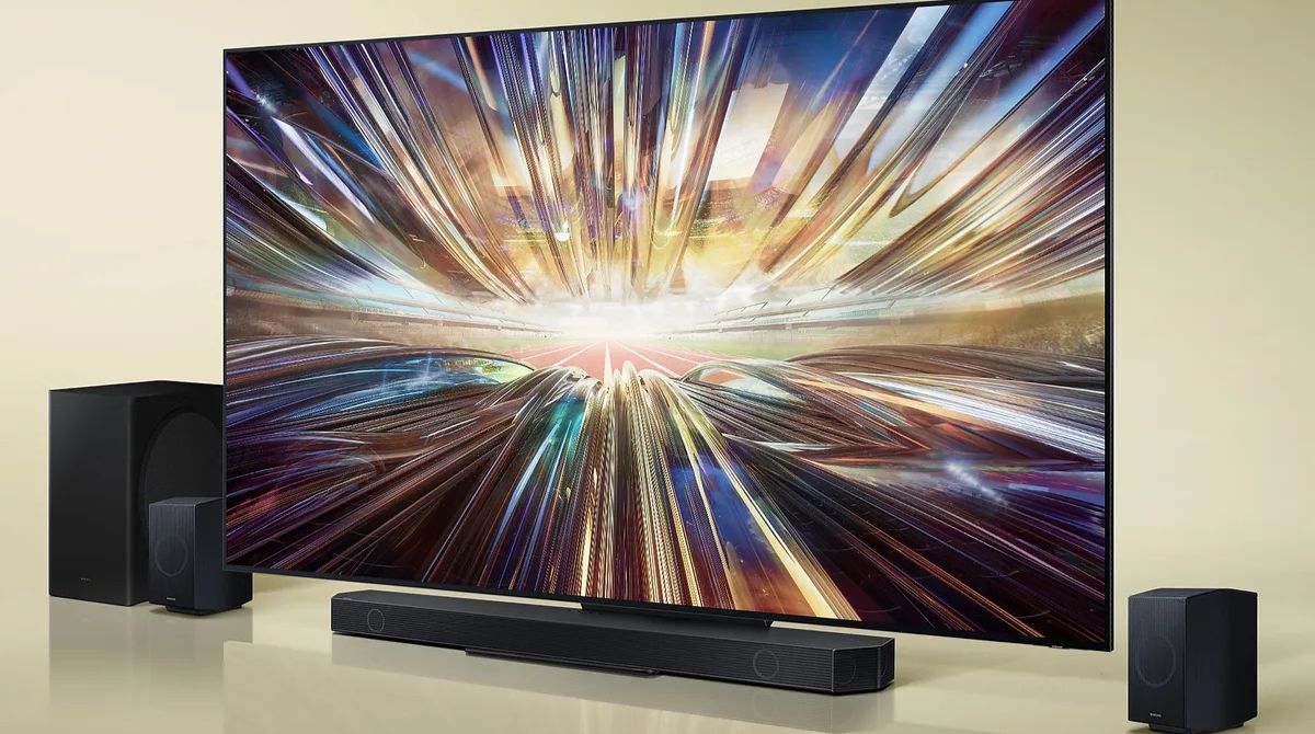 enceintes Samsung HW-Q935D reliées à une Smart TV