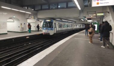 la ligne 7 du métro à Paris en partie interrompue