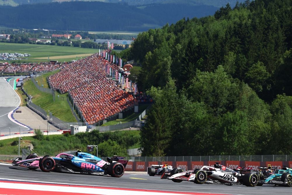 Esteban Ocon à la bataille avec Franco Colapinto.