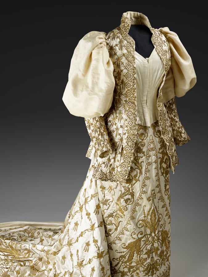 expositions mode 2025 au fil de l'or quai branly