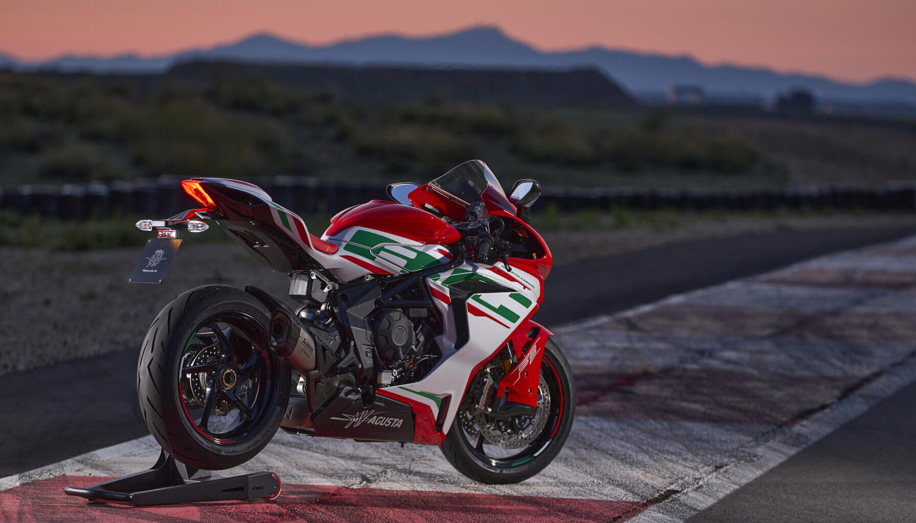 MV Agusta ravive les rêves de MotoGP avec un audacieux plan de retour en 2027 qui redessine le paysage des courses.