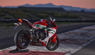MV Agusta ravive les rêves de MotoGP avec un audacieux plan de retour en 2027 qui redessine le paysage des courses.