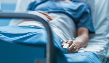 À 25 ans, atteint d'un cancer, il publie des vidéos jusqu'à sa mort et laisse un dernier message bouleversant