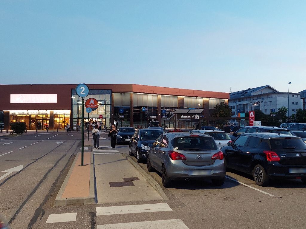 on vous liste les magasins ouverts à Nancy et à Metz