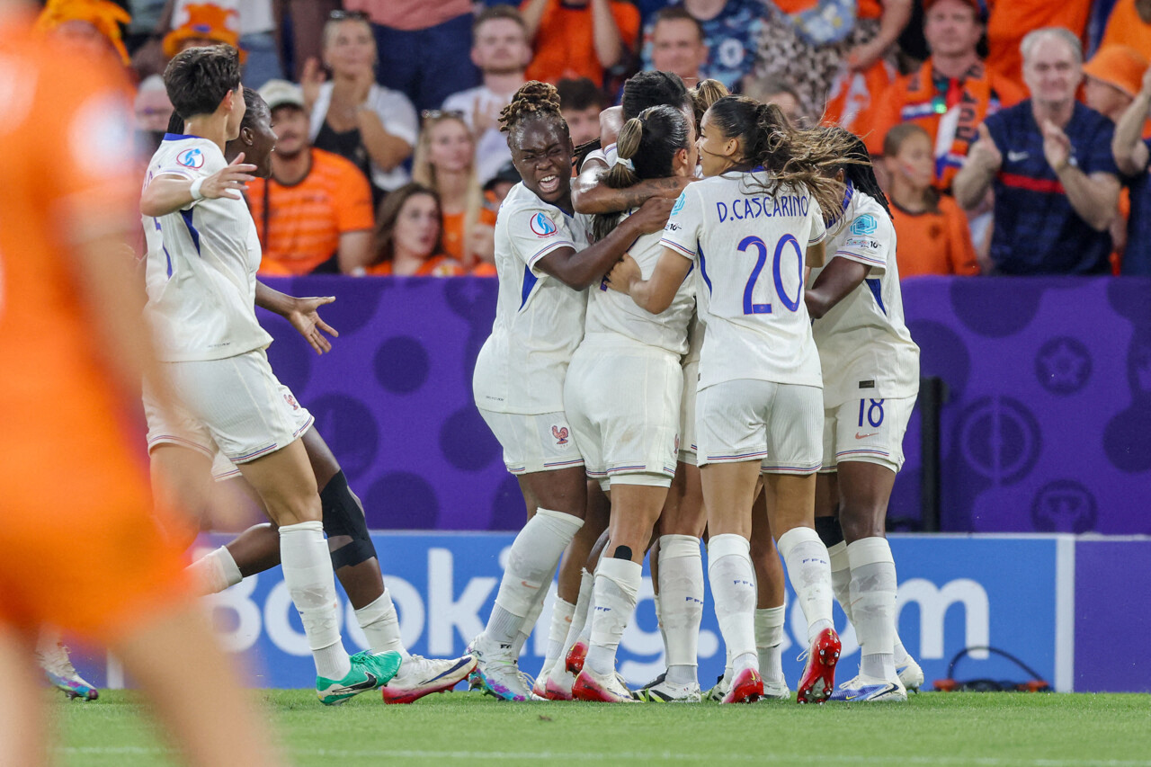 à quelle heure et sur quelle chaîne voir le quart de finale des Bleues ?