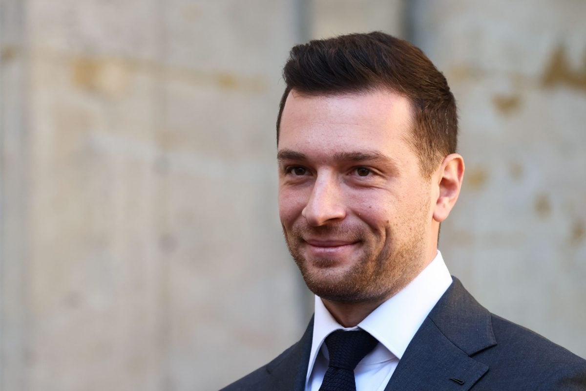 Guillaume Genton en vacances avec Jordan Bardella ? Les deux hommes ultra décontractés sur cette photo