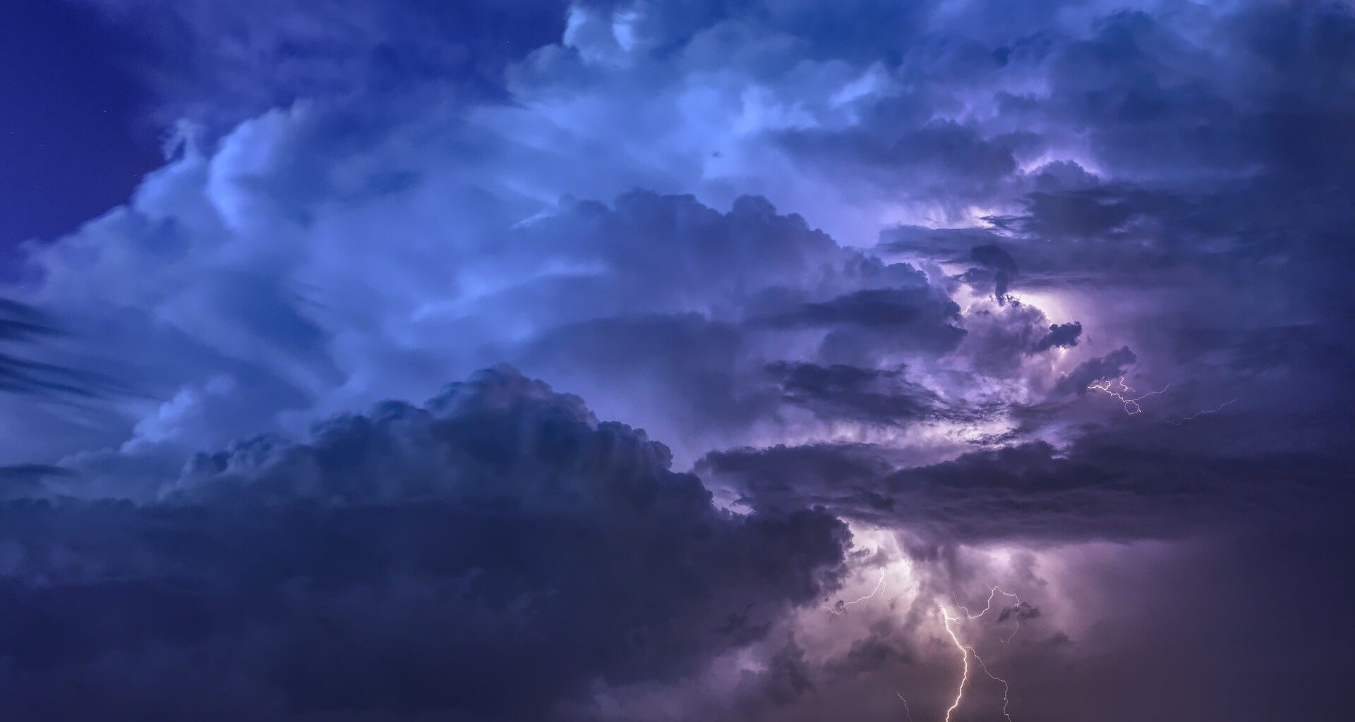 LOIRE : ATTENTION ORAGE DÈS JEUDI