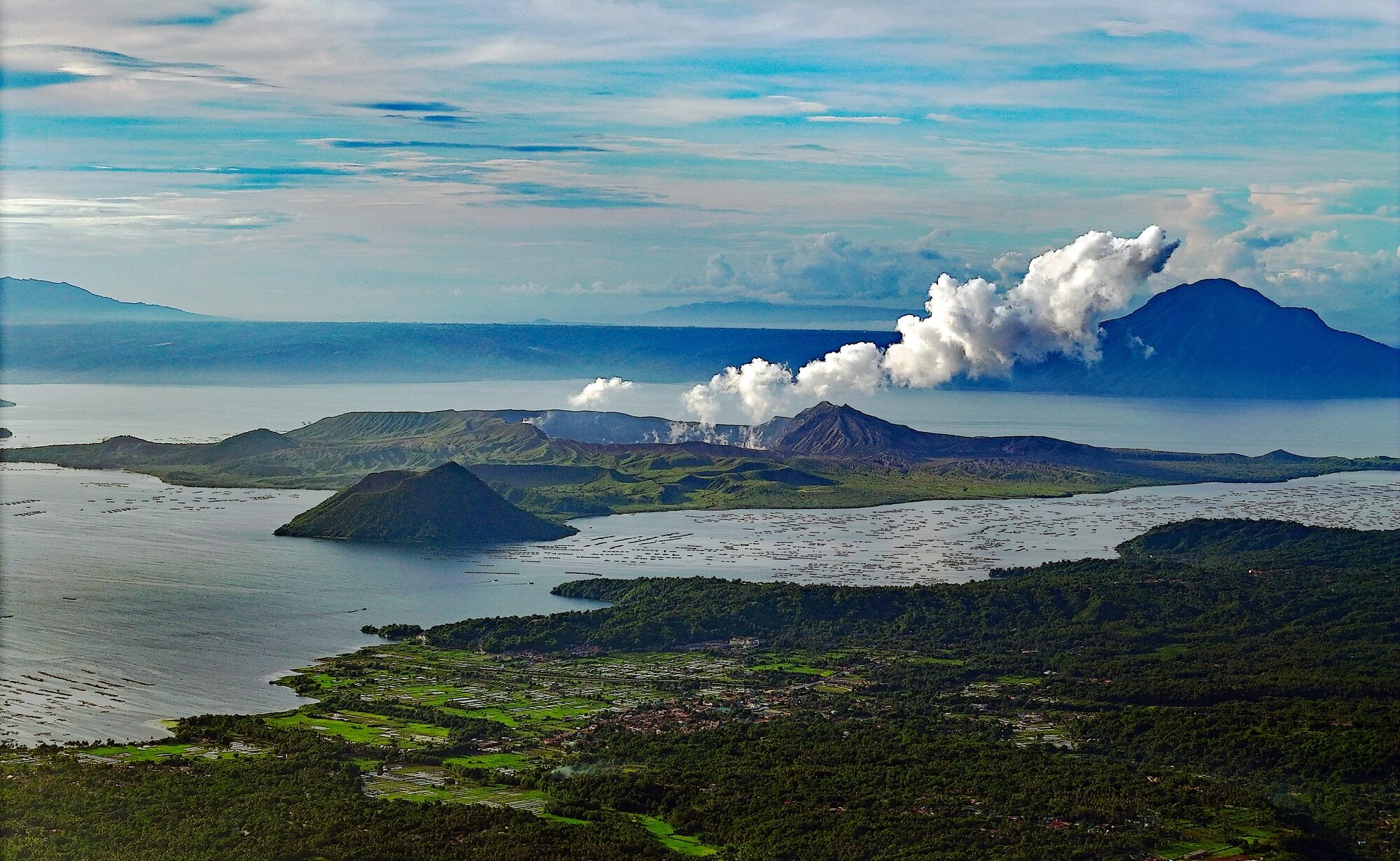 volcan Taal