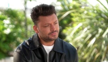 Kev Adams fait des confidences sur sa vie privée et révèle que sa mère rêve d'être grand-mère