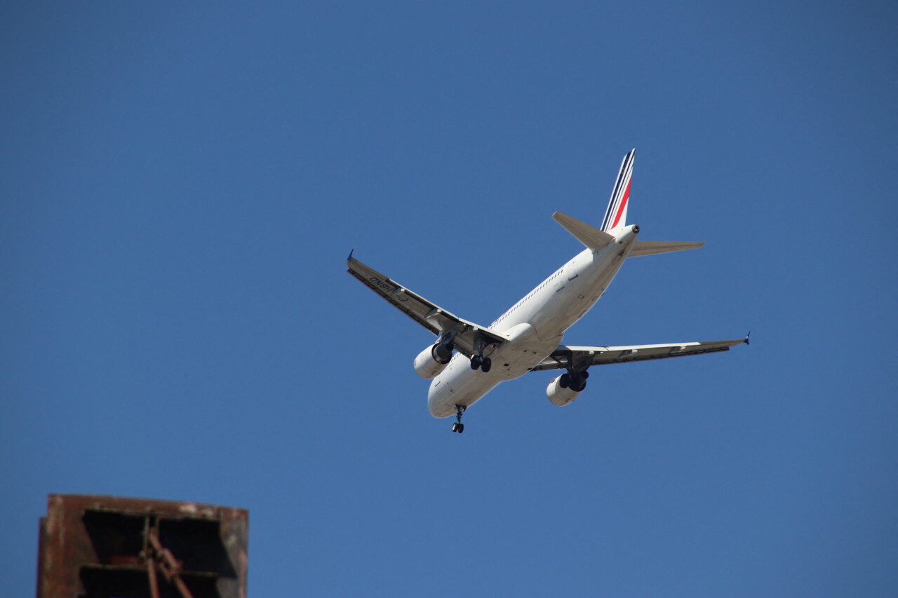 50% des vols annulés à Nice, 40% à Paris avant les grandes vacances