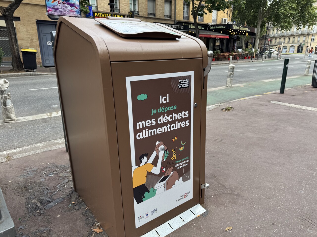 Toulouse métropole déploie des bornes de collecte de déchets dans l’espace public : où peut-on les trouver?