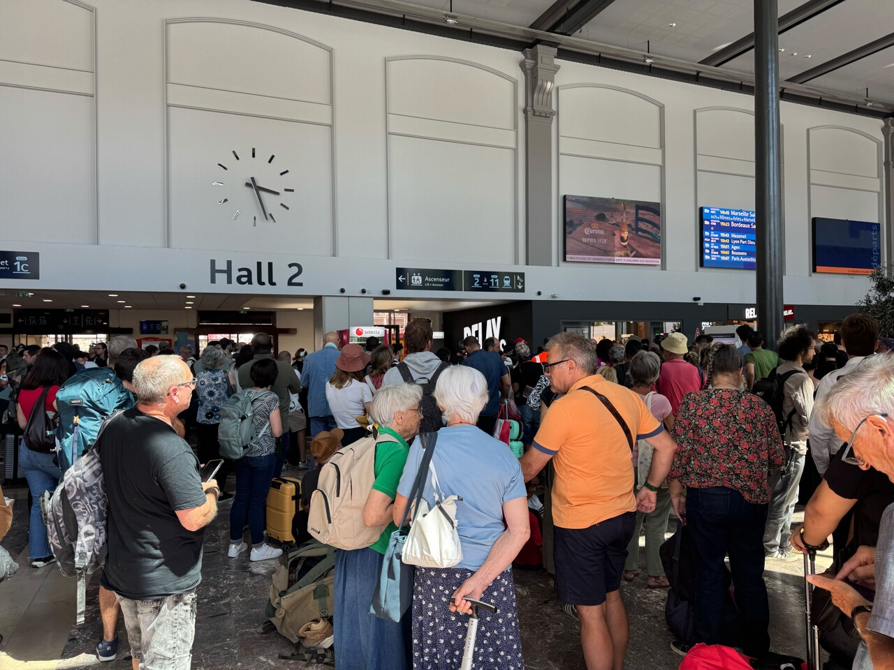 Pourquoi il y a eu un attroupement de militaires près de la gare de Toulouse en milieu d'après-midi