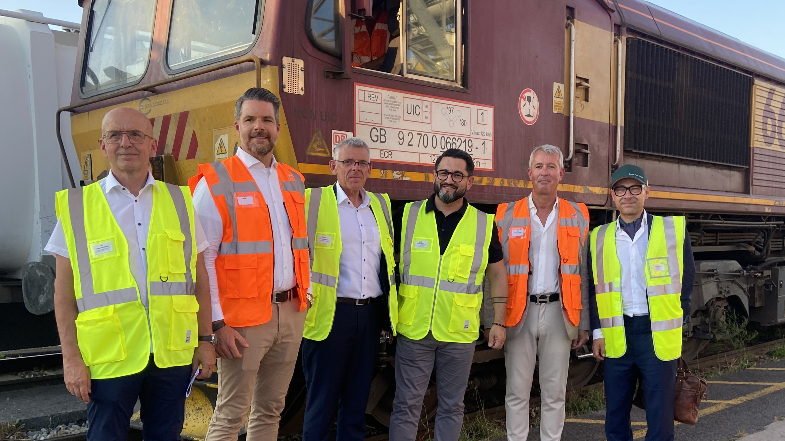 ©DB Cargo France - Roland Heizmann, président PORTMANN, Claes Lindgren (IKEA Supply Chain Operations), Jean-Michel Bauer, CEO PORTMANN, David Teixeira (IKEA France), Alexandre Gallo, PDG DB Cargo France et David Urban.