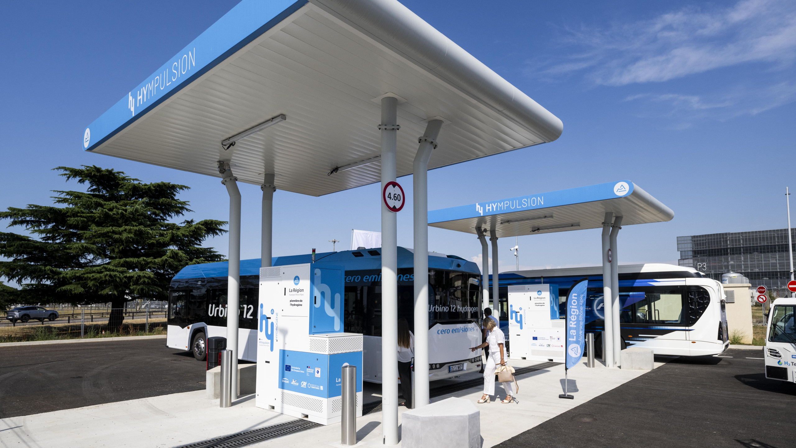© G-Perret - L'aéroport Lyon Saint-Exupéry est désormais doté d'une station hydrogène pour favoriser les mobilités douces.